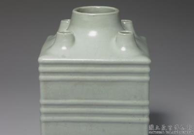 图片[2]-Flower holder with five-neck body in green glaze, Qing dynasty, Yongzheng reign (1723-1735)-China Archive